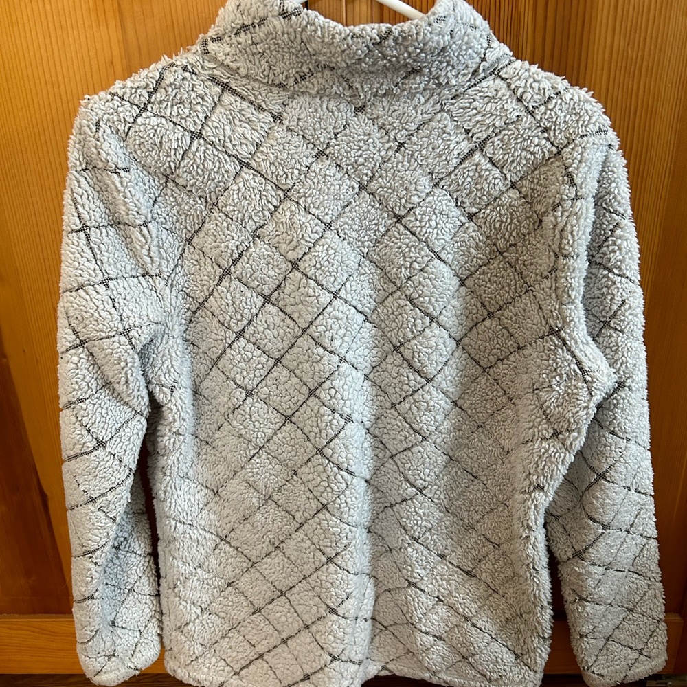 Girls Fleece. Light gray/off white color. St. John’s Bay size  M